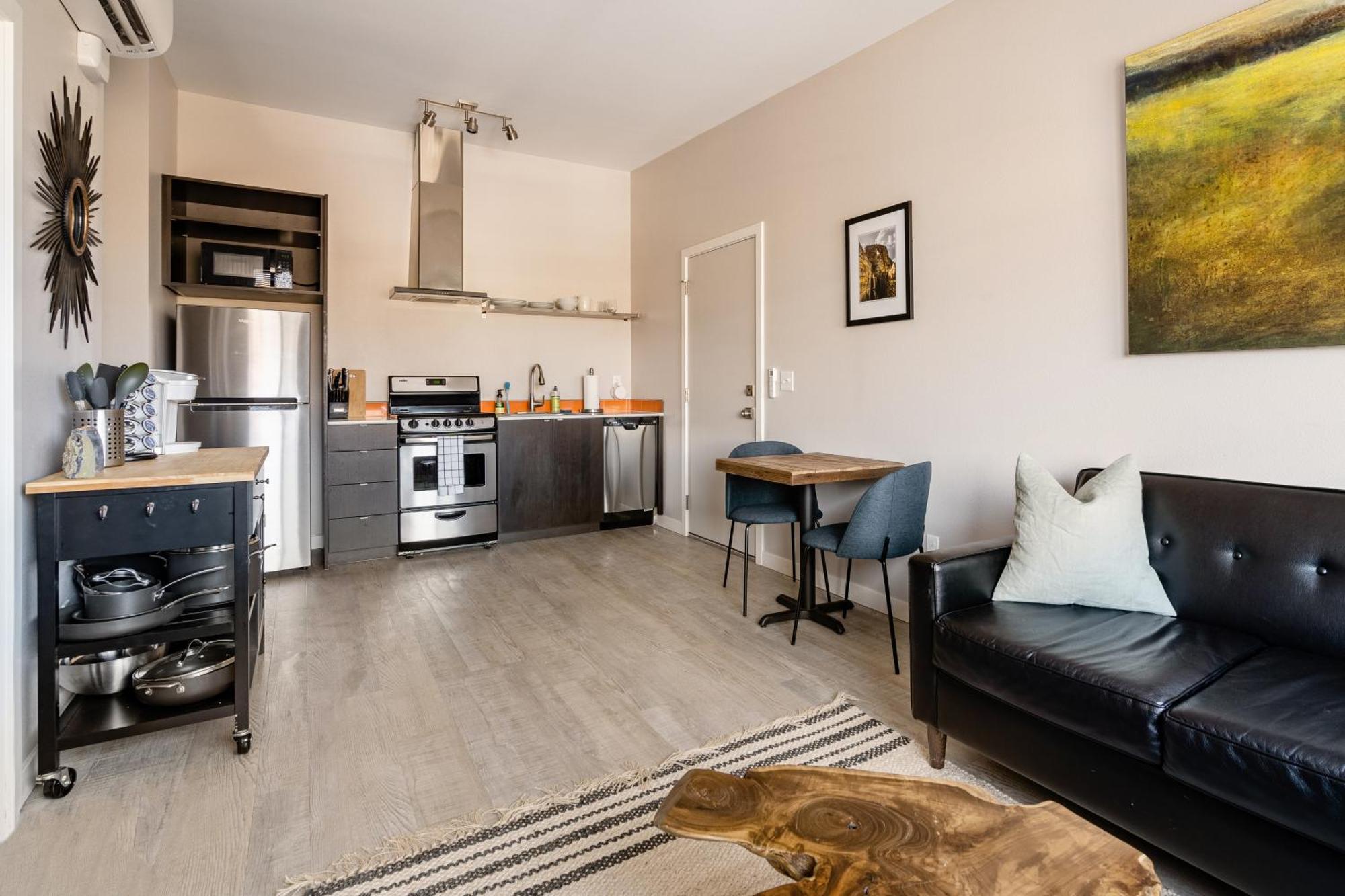 The Creative Oasis In Apartment *